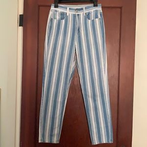 American Eagle Mom Jean